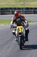 brands-hatch-photographs;brands-no-limits-trackday;cadwell-trackday-photographs;enduro-digital-images;event-digital-images;eventdigitalimages;no-limits-trackdays;peter-wileman-photography;racing-digital-images;trackday-digital-images;trackday-photos